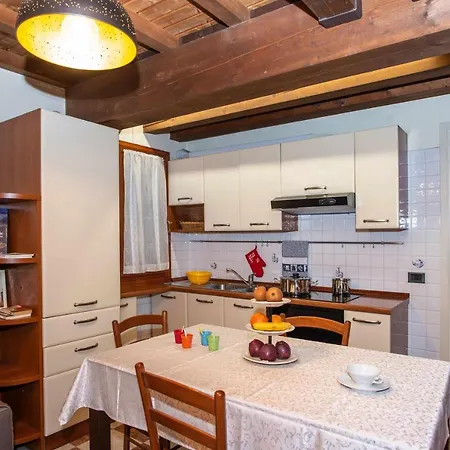 Apartment Ca Raffaello Lovely House Near Venice