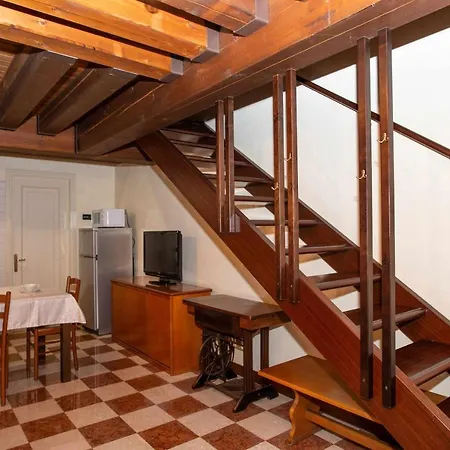 Apartment Ca Raffaello Lovely House Near Venice Noale